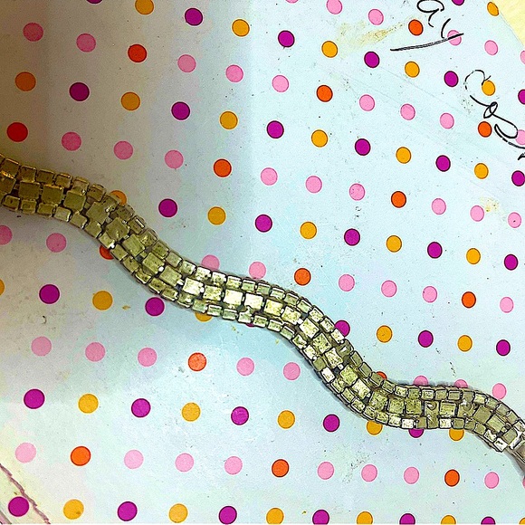 Crystal magenta persuasion bracelet swirl Silver tone sparkly magenta/clear - Picture 7 of 8